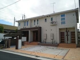 フローリッシュ Aの外観