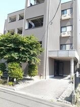 サンハイムアオヤマの外観