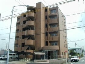 第6田中ビルの外観
