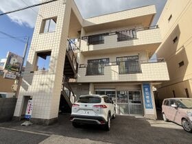 コーポ松城(P近隣にて契約可)の外観