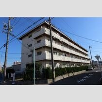 浦里第一マンションの外観