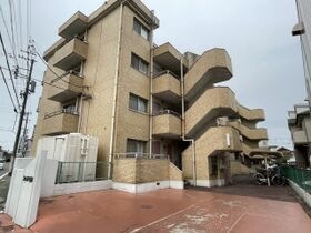 フェステ鳴海の外観