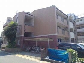 ジュネスの外観