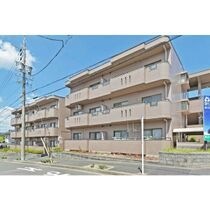 アチーブメント・S・Tの外観