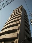 1フロアー2戸 14階建