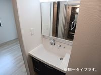 コンパクトで使いやすい洗面所