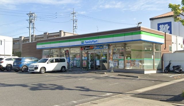 ファミリーマート 緑滝ノ水店