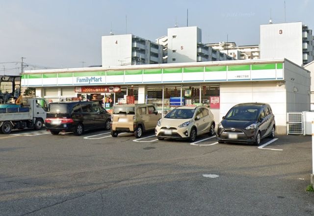 ファミリーマート 一津屋三丁目店