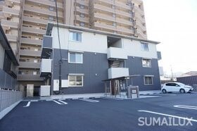 アクシス島崎の外観