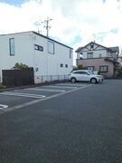 駐車場に車を止められます