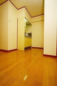 内装は落ち着いています