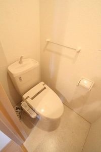 シンプルで使いやすいトイレです