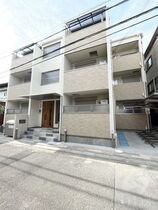 四條畷市岡山4丁目の外観