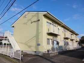 ロイヤル小林の外観