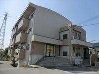 落ち着いた雰囲気の外観です