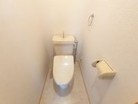 ゆったりとした空間のトイレです