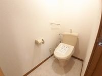 ゆったりとした空間のトイレです