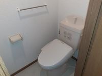 清潔感のあるトイレです