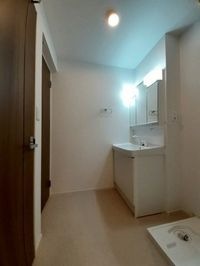 コンパクトで使いやすい洗面所