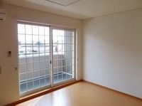 ゆったり過ごせる居間です