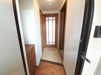 毎日通る玄関はこちらです