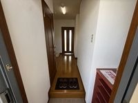 収納もある玄関です