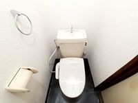 ゆったりとした空間のトイレです