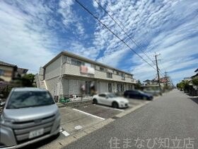 シャトレＢの外観