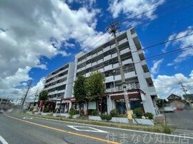 アップヒル野々山ビルの外観