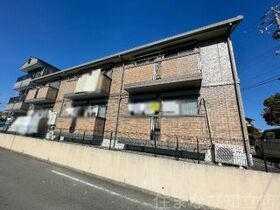 ファミリア富士塚の外観