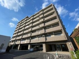 ロイヤルスクエアの外観