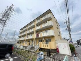サンクリスタル末広の外観