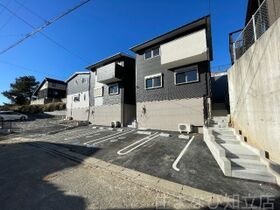 Land court 重原駅Aの外観