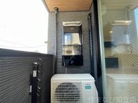 同型完成モデル