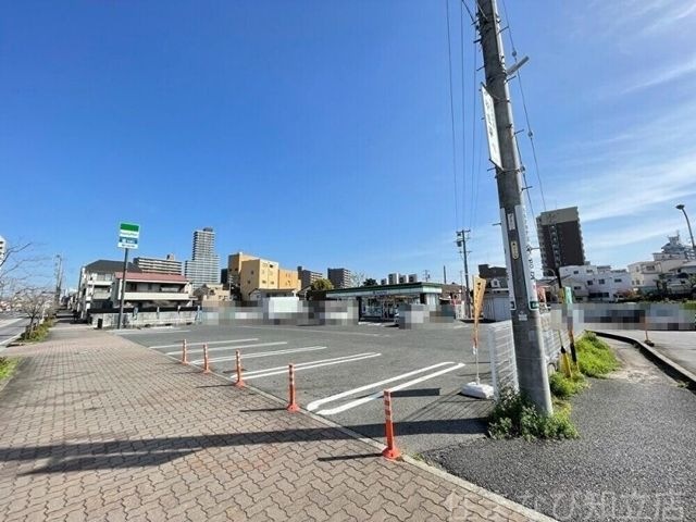 ファミリーマート 刈谷広小路四丁目店