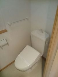 ゆったりとした空間のトイレです
