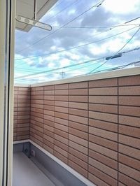 バルコニーからの眺めを楽しみながら食事をしませんか