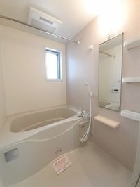 日々の疲れを癒すお風呂付です