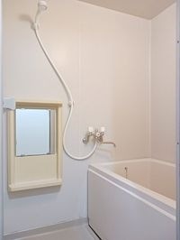 日々の疲れを癒すお風呂付です