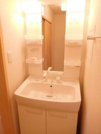 コンパクトで使いやすい洗面所