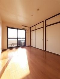 明るい室内です