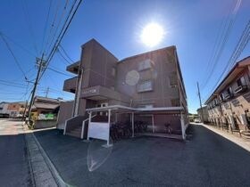 ベルトップ石橋の外観