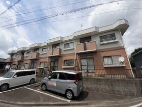 ネオハイツ半城土の外観