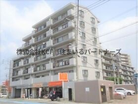ラパスマンション諏訪野の外観