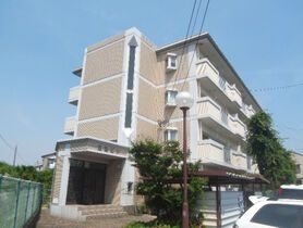 高松ビルの外観