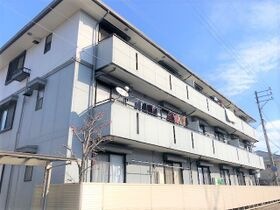バティール西小森野A棟の外観