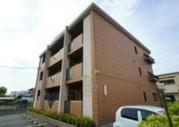 落ち着いた雰囲気の外観です
