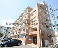 落ち着いた雰囲気の外観です