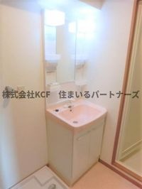 明るい洗面所です