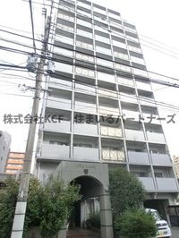 落ち着いた雰囲気の外観です